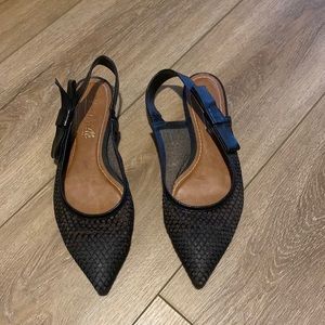 L’intervalle sling back flats